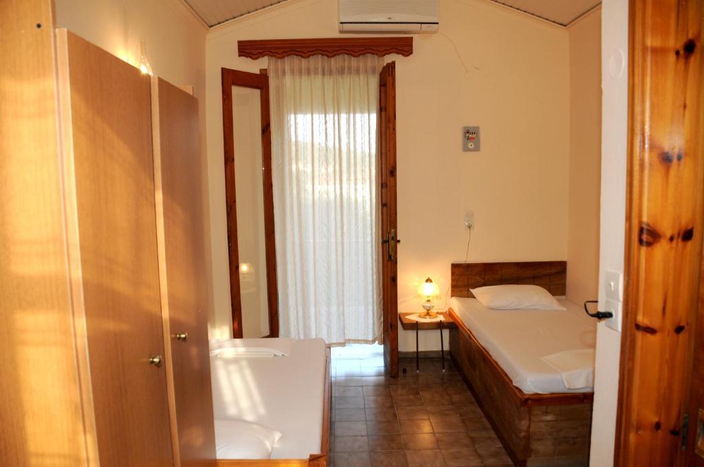 Topakas House 캄보스 객실 사진